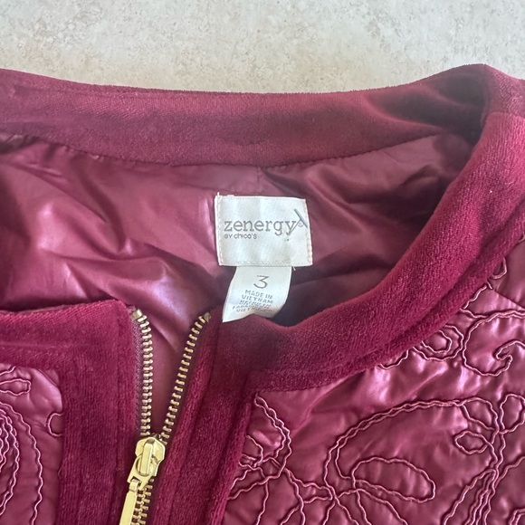 Elegant Maroon Quilted Women's Jacket - Picture 2 of 2